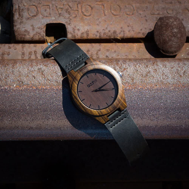 Oct17 Men's Walnut Wood Fashion Bamboo Wooden Watch Quartz Genuine Leather Japanese Analog Quartz Movement Casual Brown Wristwatches